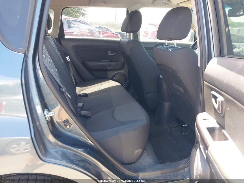 2011 KIA SOUL auction photo 8