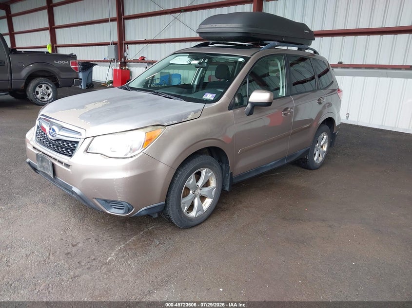 2015 SUBARU FORESTER auction photo 2