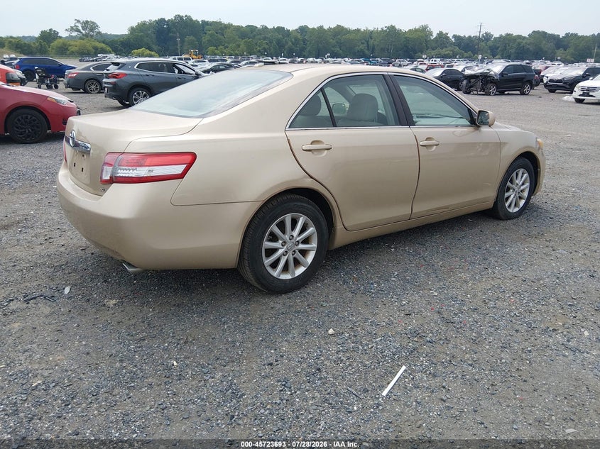 2011 TOYOTA CAMRY auction photo 4