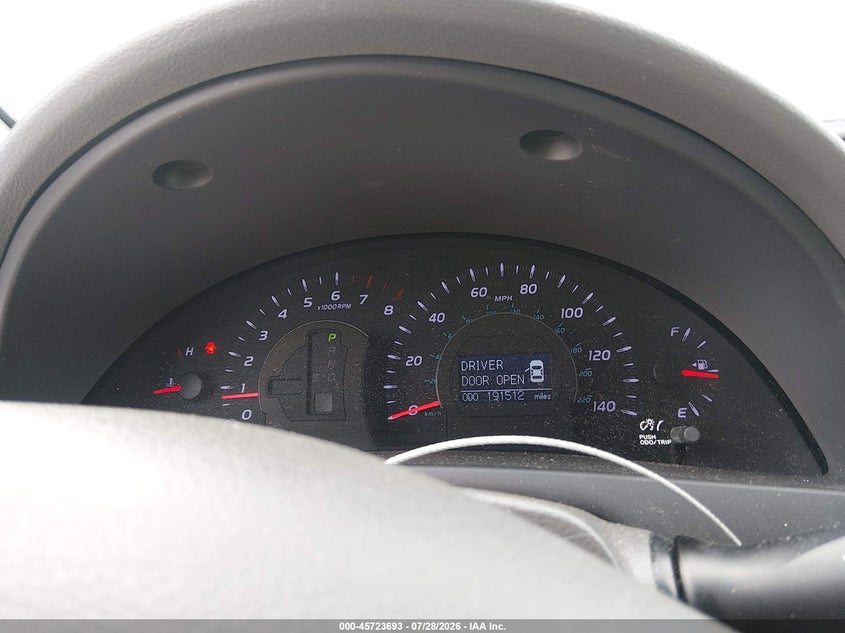 2011 TOYOTA CAMRY auction photo 7