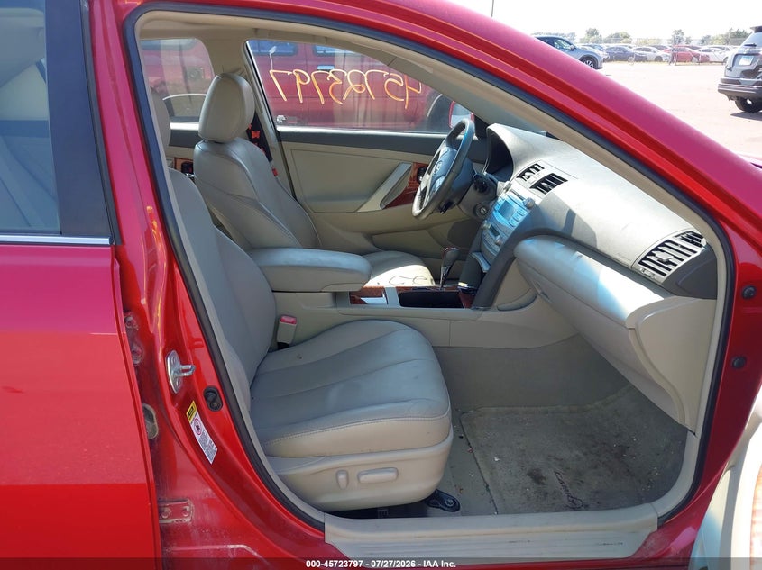 2009 TOYOTA CAMRY auction photo 5