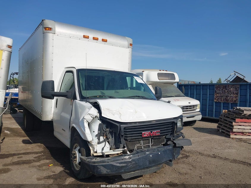 2014 GMC SAVANA CUTAWAY auction photo 1