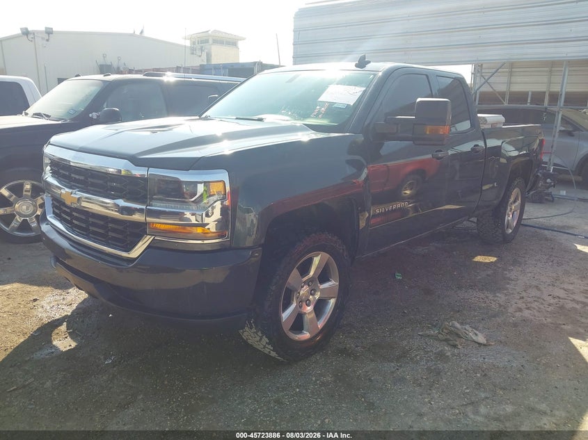 2018 Chevrolet Silverado K1500/K1500 Ls, Normal Wear & Tear, IAAI, VIN 1GCVKNEC4JZ282060 — photo 2