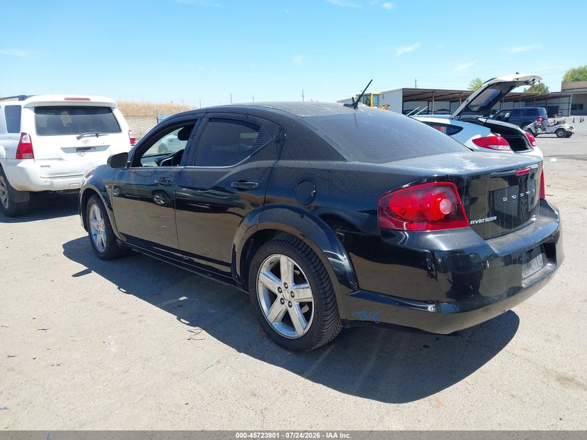 2013 DODGE AVENGER auction photo 3
