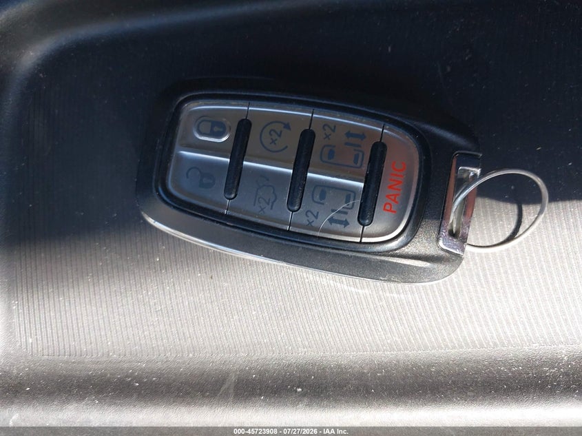 CHRYSLER PACIFICA - zdjęcie 11