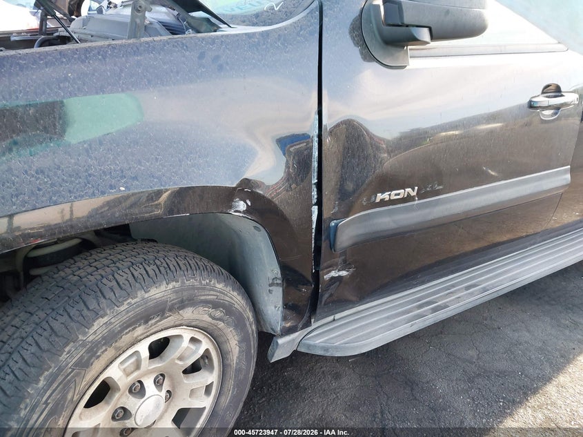 2007 GMC YUKON XL 1500 auction photo 6