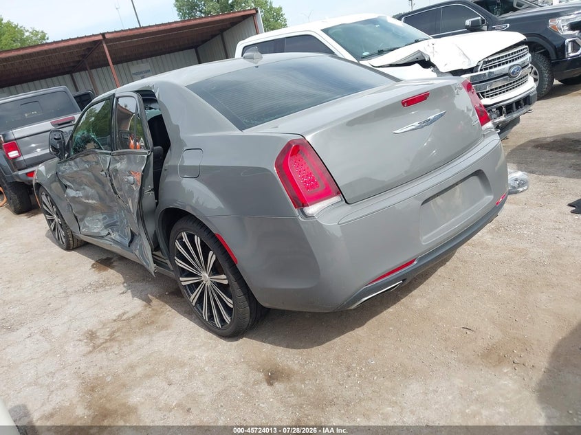 Vin: 2c3ccaag6hh668337, lot: 46222695, chrysler 300 limited 20173