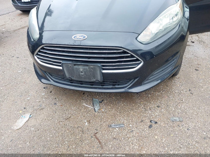 2015 FORD FIESTA auction photo 6