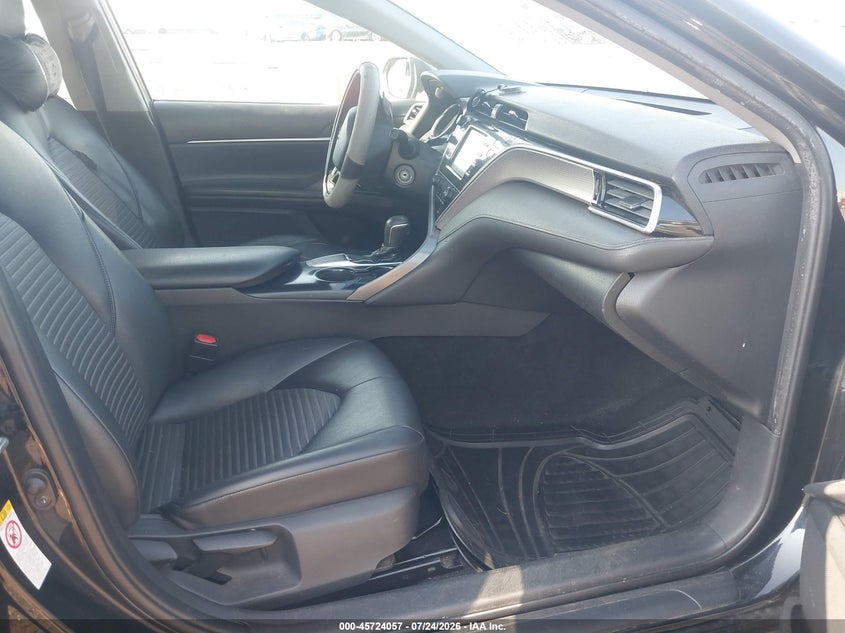 2018 TOYOTA CAMRY auction photo 5