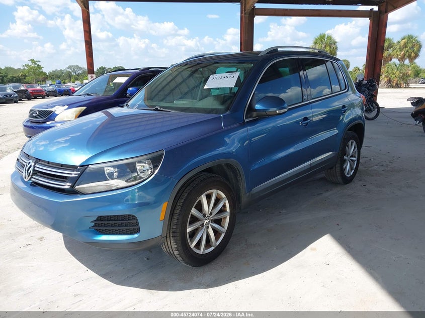 2017 VOLKSWAGEN TIGUAN auction photo 2