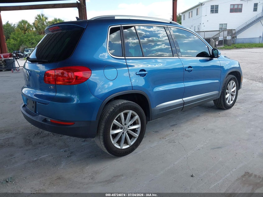 2017 VOLKSWAGEN TIGUAN auction photo 4