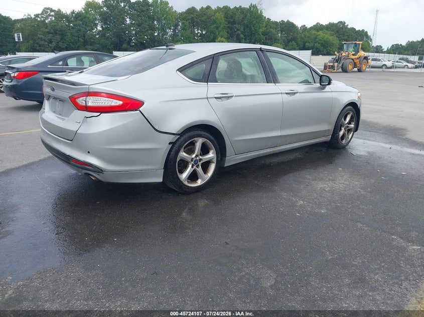 2016 FORD FUSION auction photo 4