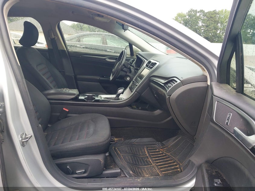 2016 FORD FUSION auction photo 5