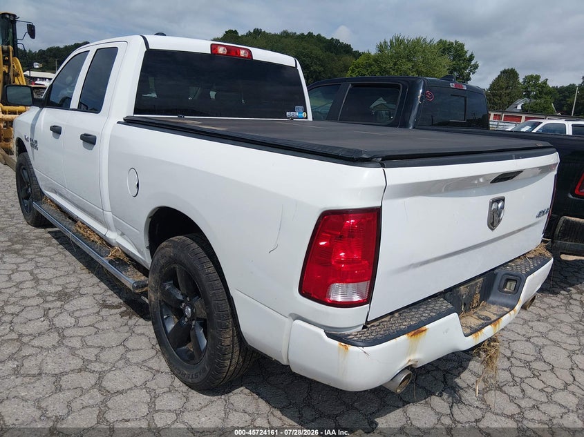 Vin: 1c6rr7ft3js328288, lot: 46222843, ram 1500 express  4x4 6'4 box 20183