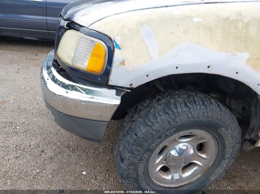 2002 FORD F-150 auction photo 6
