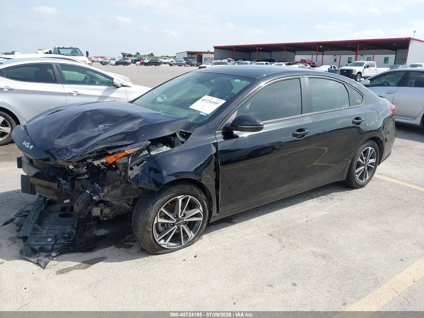 2023 KIA FORTE auction photo 2