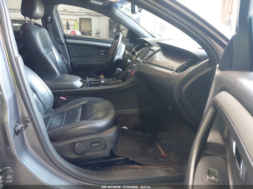 2013 FORD TAURUS auction photo 5