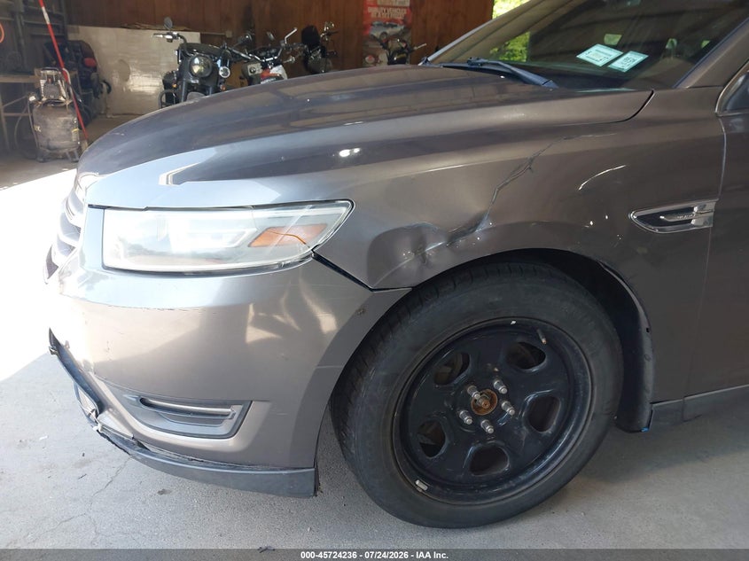 2013 FORD TAURUS auction photo 6