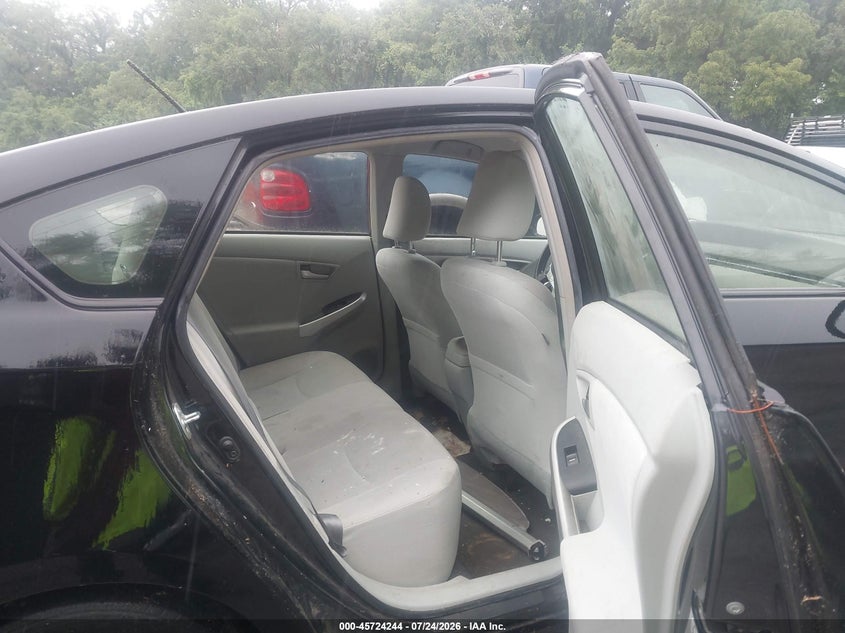 2015 TOYOTA PRIUS auction photo 8
