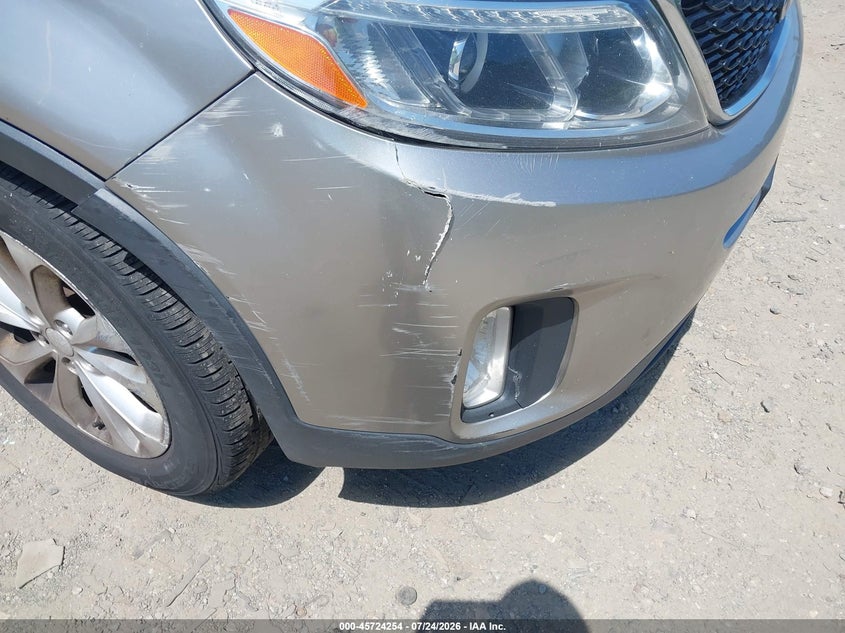 2014 KIA SORENTO auction photo 6