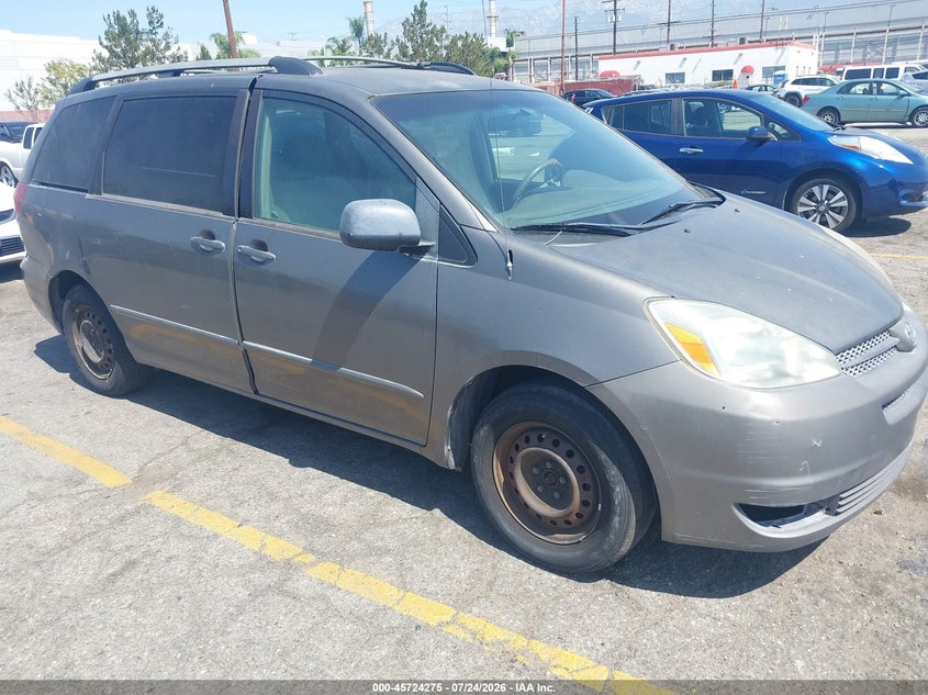 2004 Toyota Sienna Le