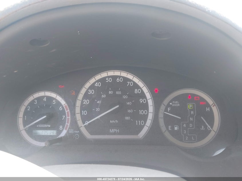 2004 TOYOTA SIENNA auction photo 7