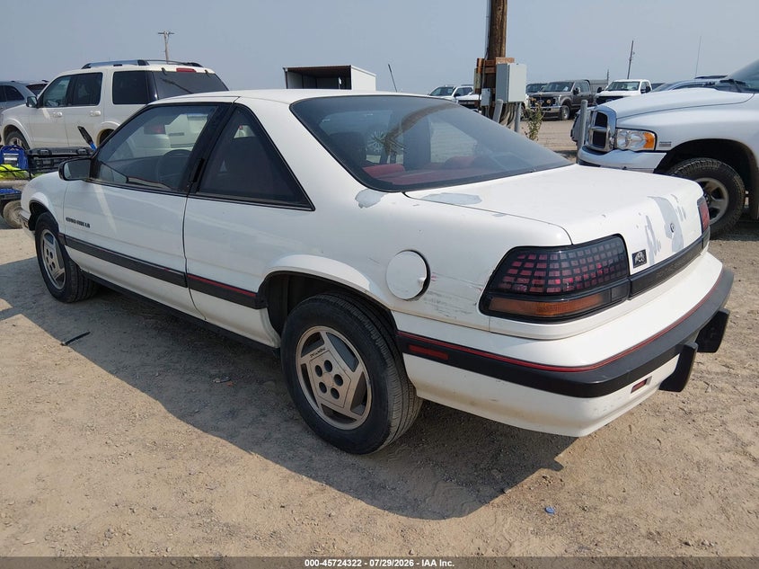 1990 PONTIAC GRAND PRIX auction photo 3
