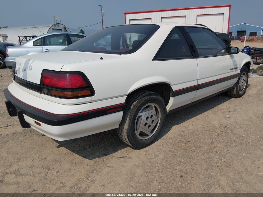 1990 PONTIAC GRAND PRIX auction photo 4