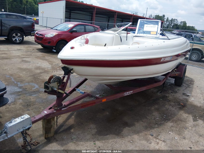 1997 RINKER CAPTIVA auction photo 2