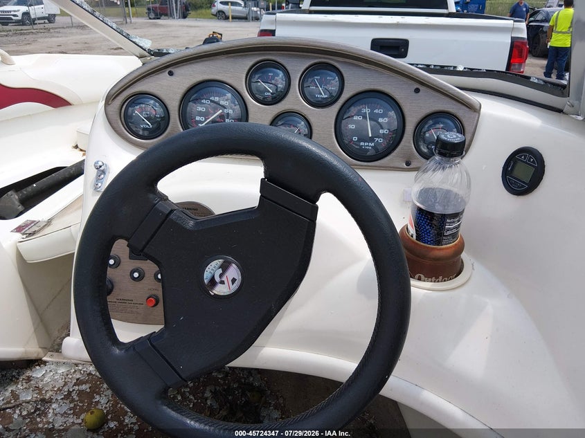 1997 RINKER CAPTIVA auction photo 7