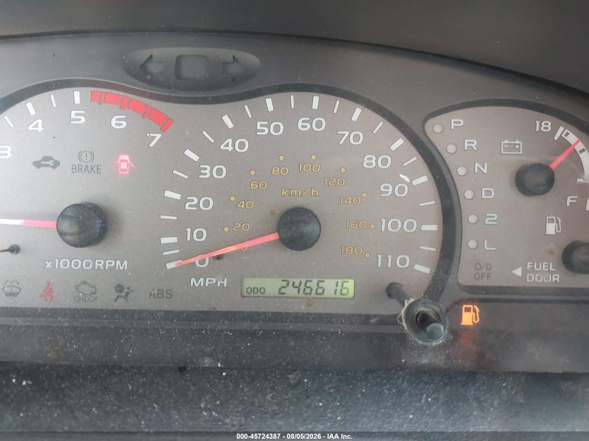 2003 TOYOTA SEQUOIA SPORT UTILITY VEHICLE 4.7L V-8 DOHC, 240HP