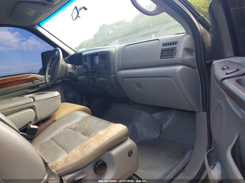 2002 FORD F-350 auction photo 4