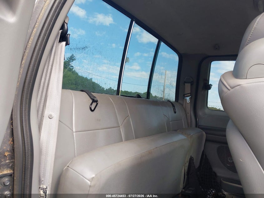 2002 FORD F-350 auction photo 7