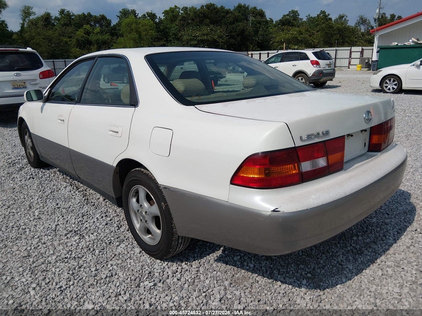 1998 LEXUS ES 300 auction photo 3