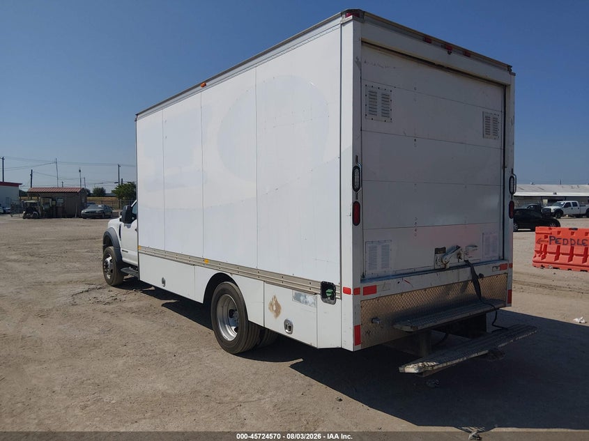 2017 FORD F-550 CHASSIS auction photo 3
