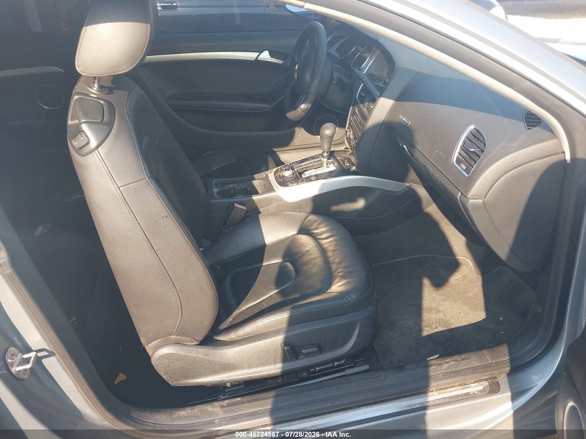 AUDI A5 2011 VIN WAULFAFR6BA084410