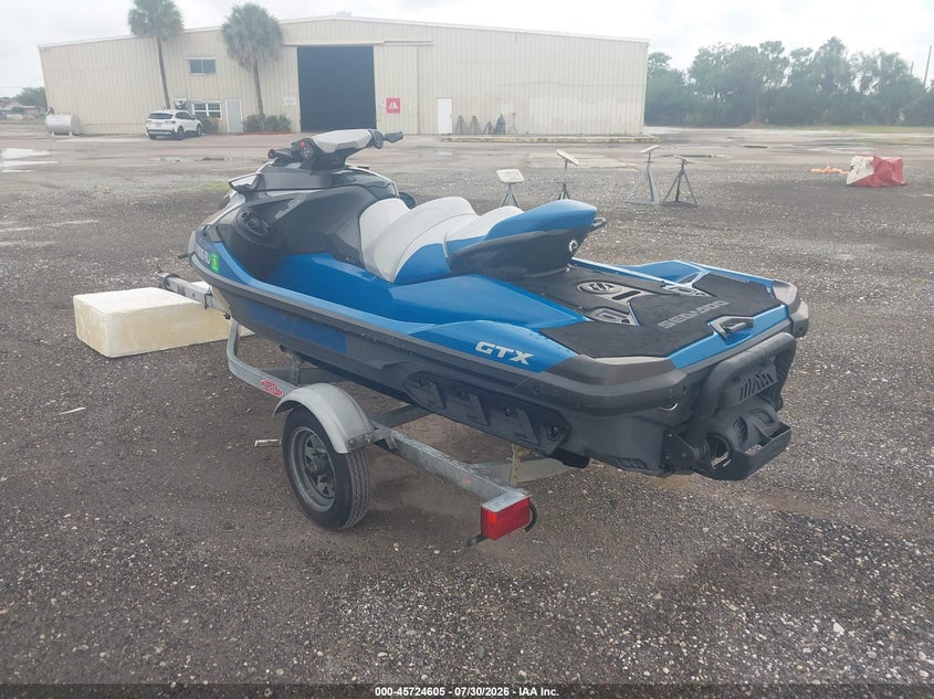 2019 SEADOO PERSONAL WATERCRAFT auction photo 3