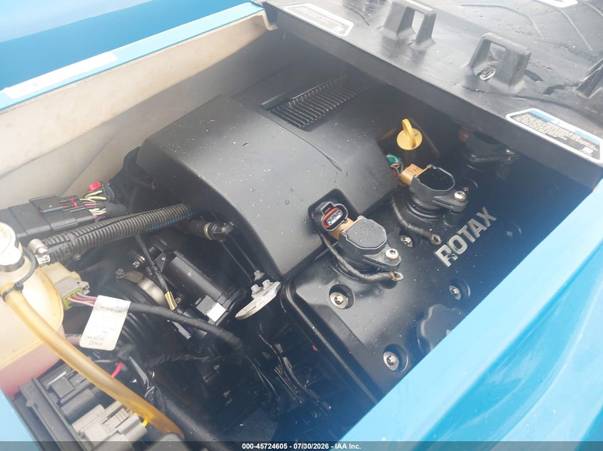 2019 SEADOO PERSONAL WATERCRAFT auction photo 6