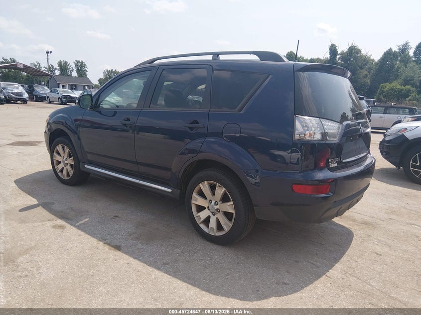 2013 MITSUBISHI OUTLANDER SE · Фото 3