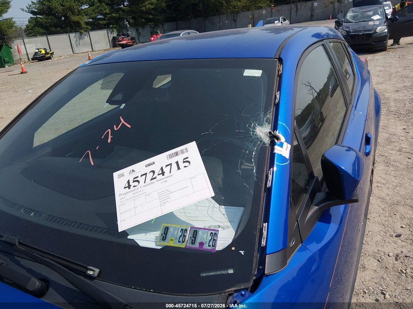 2018 TOYOTA C-HR auction photo 6