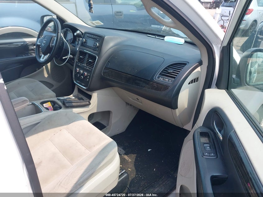 2015 DODGE GRAND CARAVAN auction photo 5
