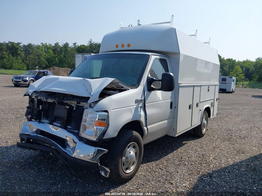 2019 FORD E-350 CUTAWAY auction photo 2