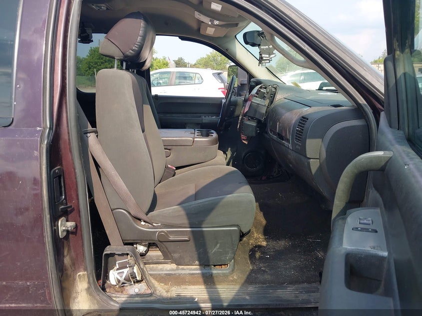 2009 GMC SIERRA PICKUP 5.3L V-8 315HP