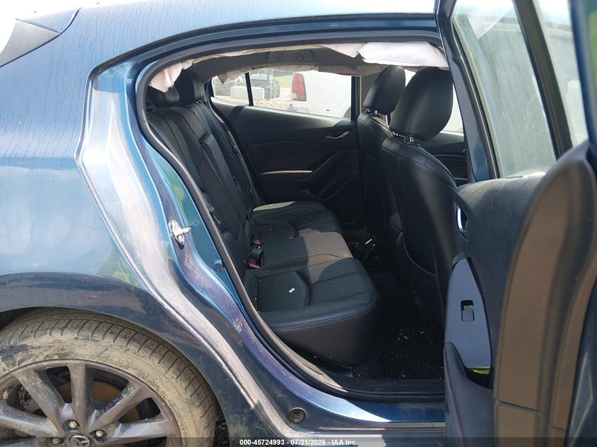MAZDA MAZDA3 - zdjęcie 8