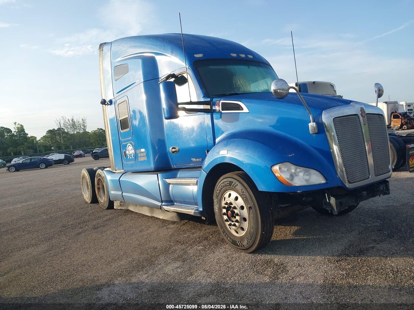 2015 KENWORTH CONSTRUCTION auction photo 1