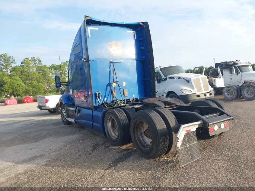 2015 KENWORTH CONSTRUCTION auction photo 3