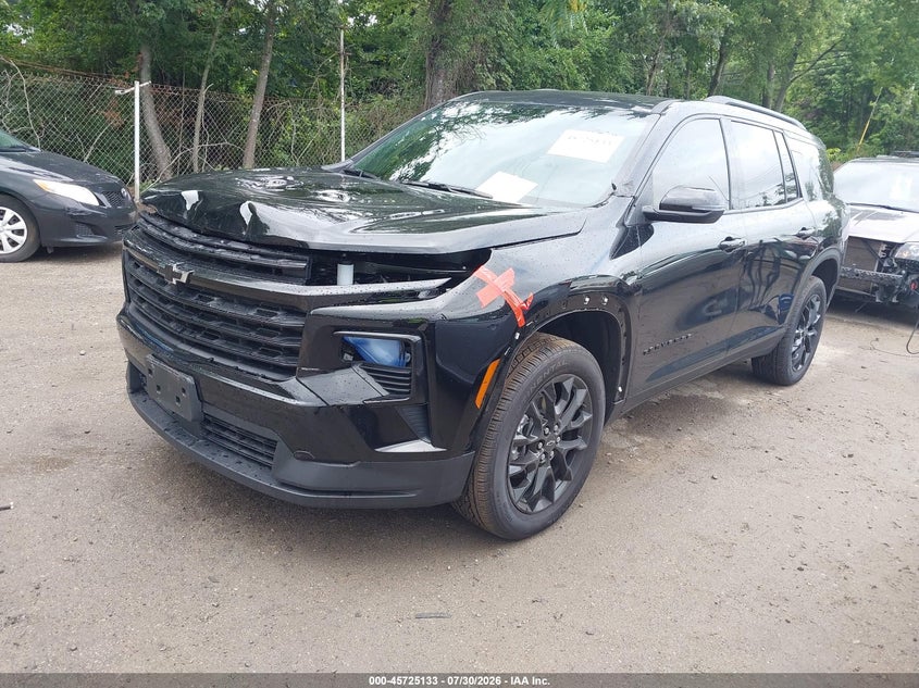 2026 CHEVROLET TRAVERSE auction photo 2
