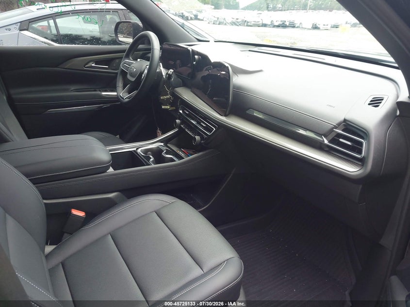 2026 CHEVROLET TRAVERSE auction photo 5