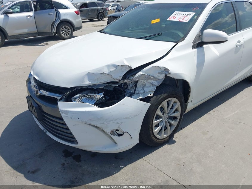 2015 TOYOTA CAMRY auction photo 6