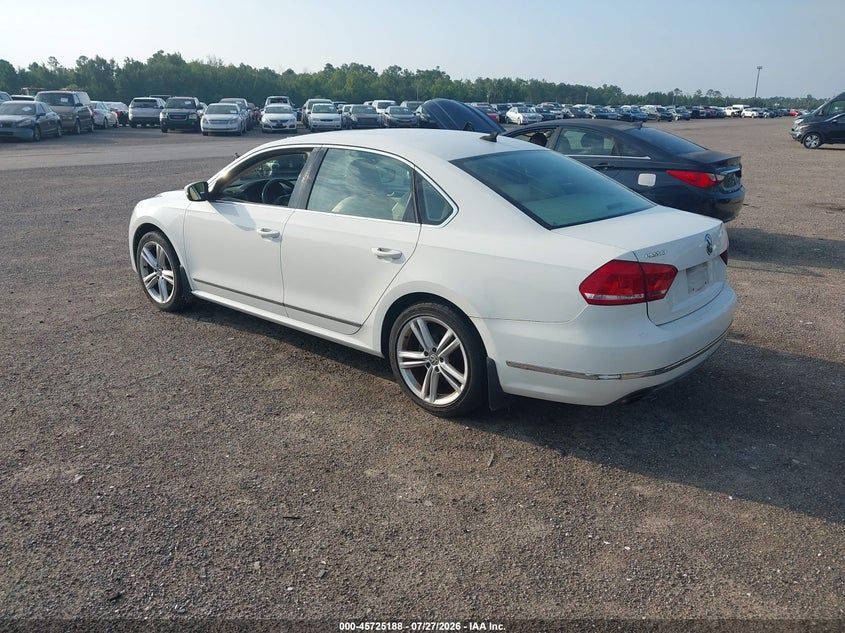 2015 VOLKSWAGEN PASSAT auction photo 3